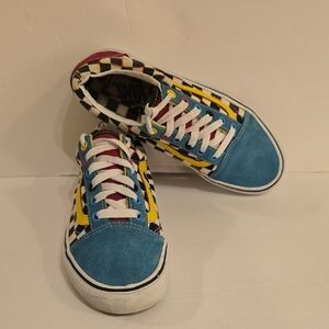 Vans Women's Blue and Yellow Checkered Sneakers. Unsex